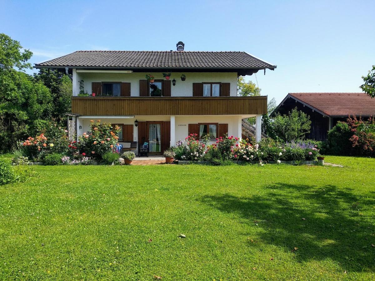 Ferienwohnungen Loisenhof Gstadt am Chiemsee Exteriör bild
