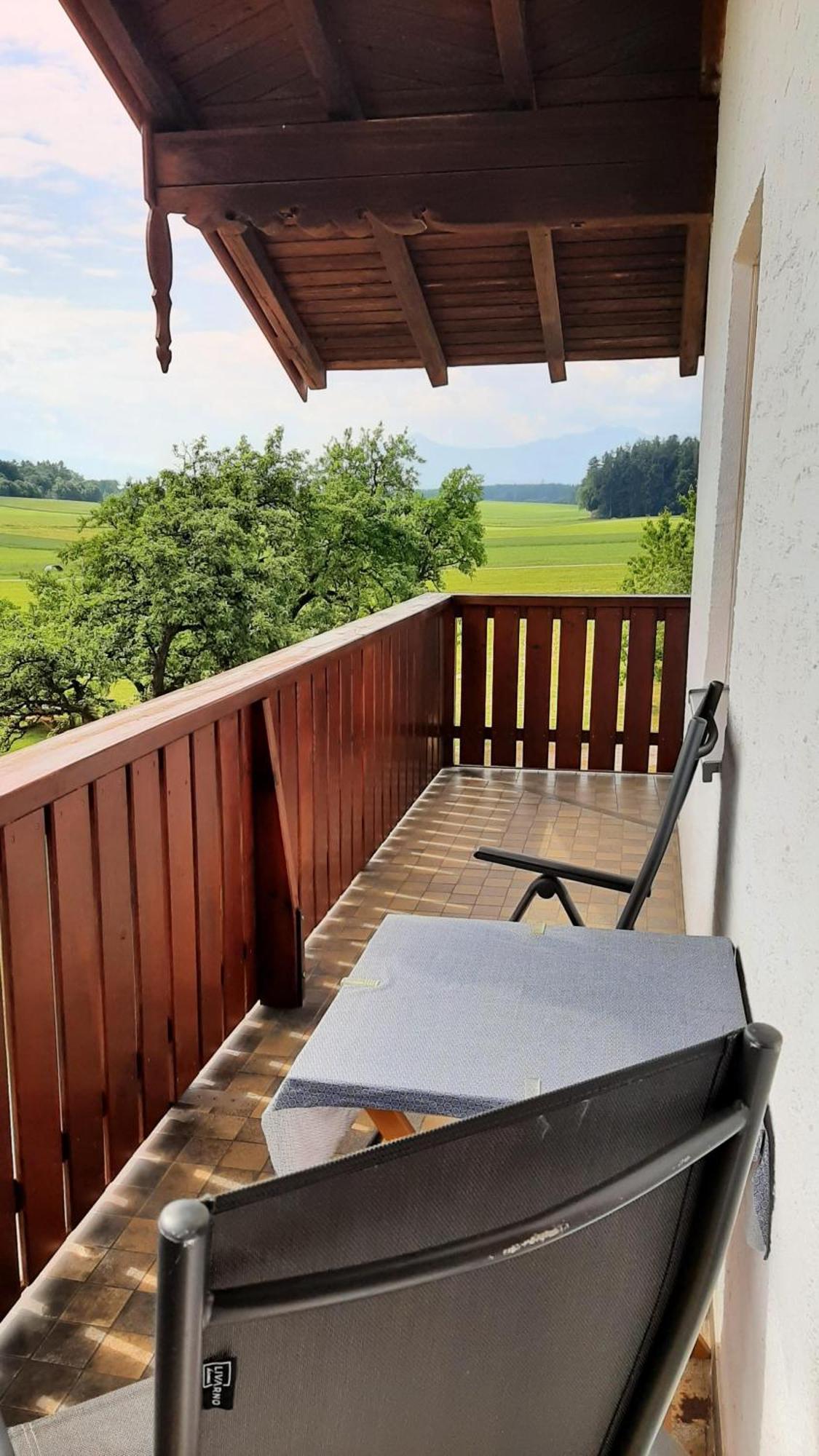 Ferienwohnungen Loisenhof Gstadt am Chiemsee Exteriör bild